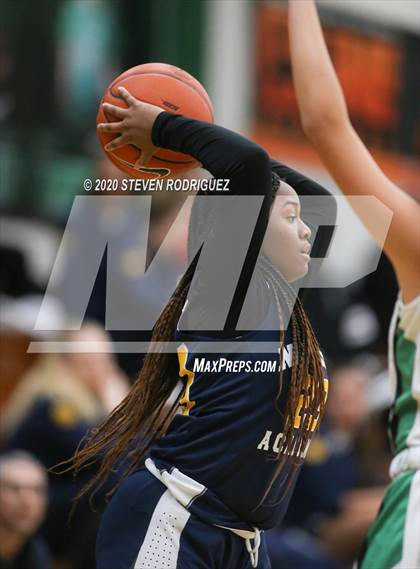 Thumbnail 2 in New Hope Academy vs. St. Mary's photogallery.