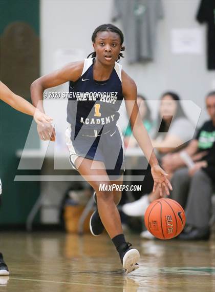 Thumbnail 1 in New Hope Academy vs. St. Mary's photogallery.
