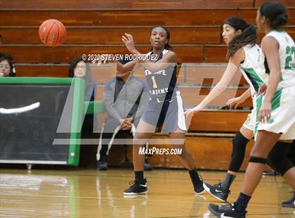 Thumbnail 3 in New Hope Academy vs. St. Mary's photogallery.