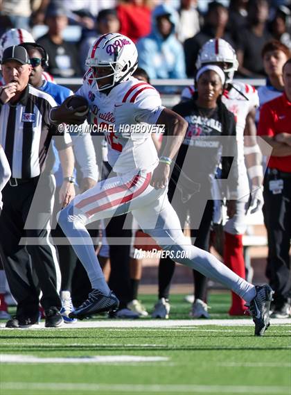 Thumbnail 3 in Duncanville vs. North Crowley (UIL 6A D1 Football Semi Finals) photogallery.