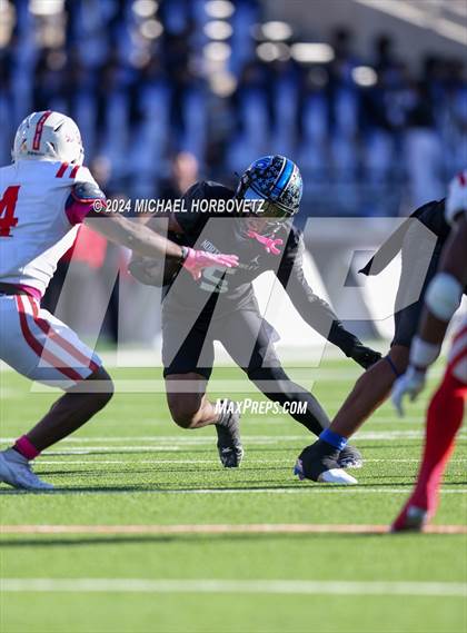 Thumbnail 1 in Duncanville vs. North Crowley (UIL 6A D1 Football Semi Finals) photogallery.