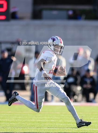 Thumbnail 3 in Duncanville vs. North Crowley (UIL 6A D1 Football Semi Finals) photogallery.
