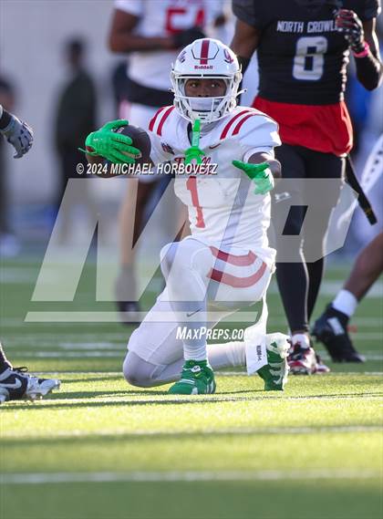 Thumbnail 2 in Duncanville vs. North Crowley (UIL 6A D1 Football Semi Finals) photogallery.