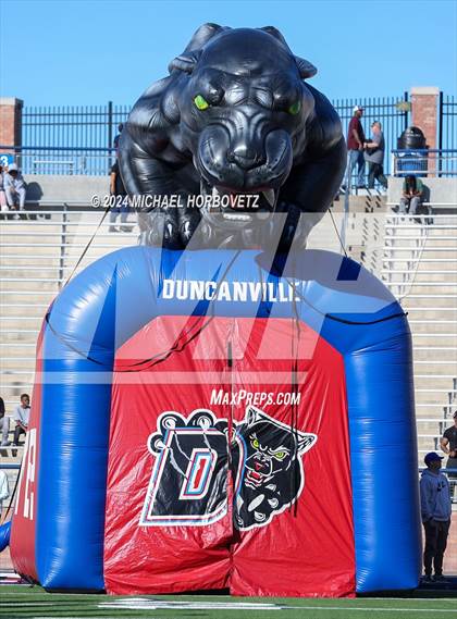 Thumbnail 3 in Duncanville vs. North Crowley (UIL 6A D1 Football Semi Finals) photogallery.