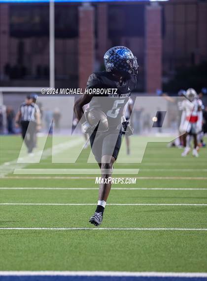 Thumbnail 1 in Duncanville vs. North Crowley (UIL 6A D1 Football Semi Finals) photogallery.