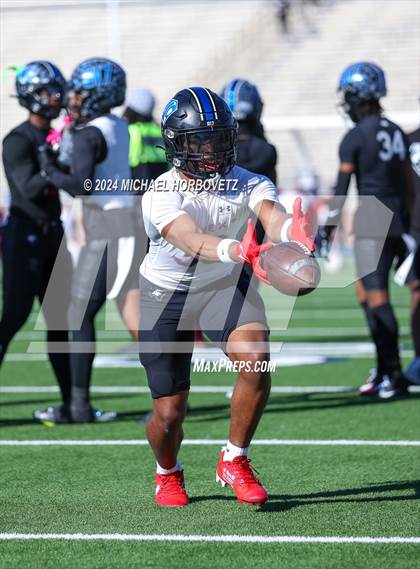 Thumbnail 2 in Duncanville vs. North Crowley (UIL 6A D1 Football Semi Finals) photogallery.