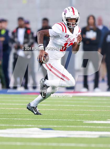 Thumbnail 3 in Duncanville vs. North Crowley (UIL 6A D1 Football Semi Finals) photogallery.
