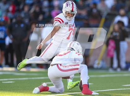 Thumbnail 1 in Duncanville vs. North Crowley (UIL 6A D1 Football Semi Finals) photogallery.