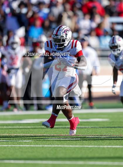 Thumbnail 1 in Duncanville vs. North Crowley (UIL 6A D1 Football Semi Finals) photogallery.