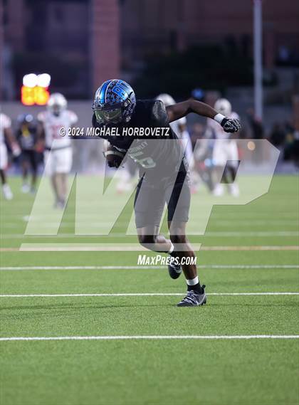Thumbnail 3 in Duncanville vs. North Crowley (UIL 6A D1 Football Semi Finals) photogallery.