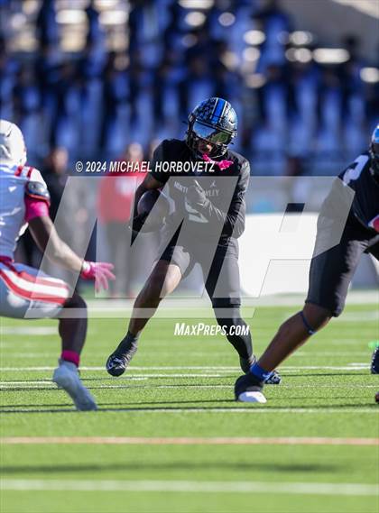 Thumbnail 3 in Duncanville vs. North Crowley (UIL 6A D1 Football Semi Finals) photogallery.