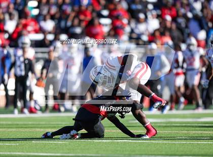 Thumbnail 3 in Duncanville vs. North Crowley (UIL 6A D1 Football Semi Finals) photogallery.