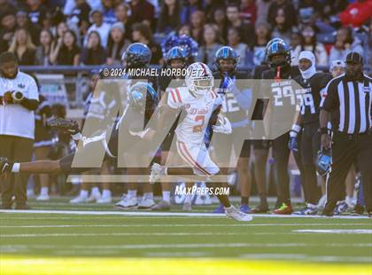 Thumbnail 2 in Duncanville vs. North Crowley (UIL 6A D1 Football Semi Finals) photogallery.