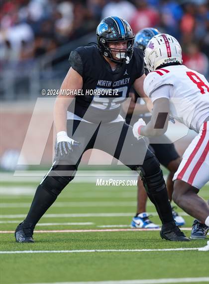 Thumbnail 3 in Duncanville vs. North Crowley (UIL 6A D1 Football Semi Finals) photogallery.