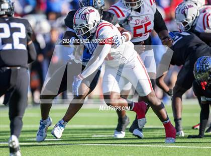 Thumbnail 2 in Duncanville vs. North Crowley (UIL 6A D1 Football Semi Finals) photogallery.