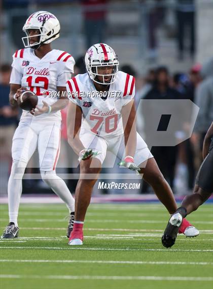 Thumbnail 3 in Duncanville vs. North Crowley (UIL 6A D1 Football Semi Finals) photogallery.