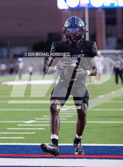 Thumbnail 3 in Duncanville vs. North Crowley (UIL 6A D1 Football Semi Finals) photogallery.
