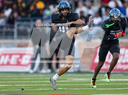 Thumbnail 2 in Duncanville vs. North Crowley (UIL 6A D1 Football Semi Finals) photogallery.