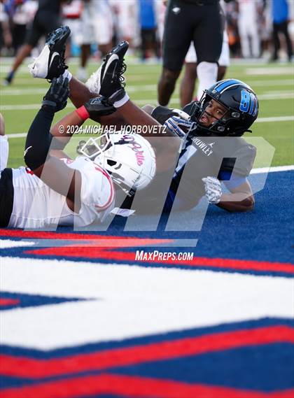 Thumbnail 2 in Duncanville vs. North Crowley (UIL 6A D1 Football Semi Finals) photogallery.
