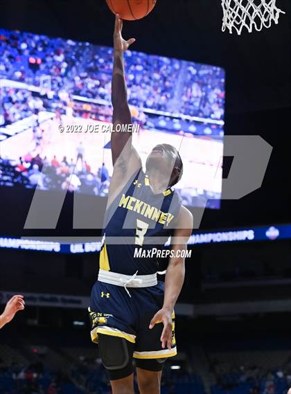 Thumbnail 1 in Westlake vs McKinney (UIL 6A State Semifinal) photogallery.