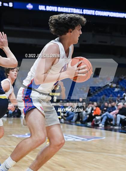 Thumbnail 2 in Westlake vs McKinney (UIL 6A State Semifinal) photogallery.