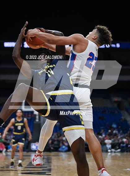 Thumbnail 3 in Westlake vs McKinney (UIL 6A State Semifinal) photogallery.