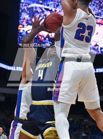 Thumbnail 2 in Westlake vs McKinney (UIL 6A State Semifinal) photogallery.