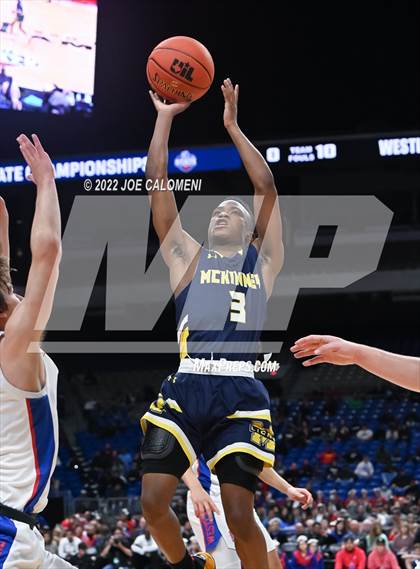 Thumbnail 2 in Westlake vs McKinney (UIL 6A State Semifinal) photogallery.