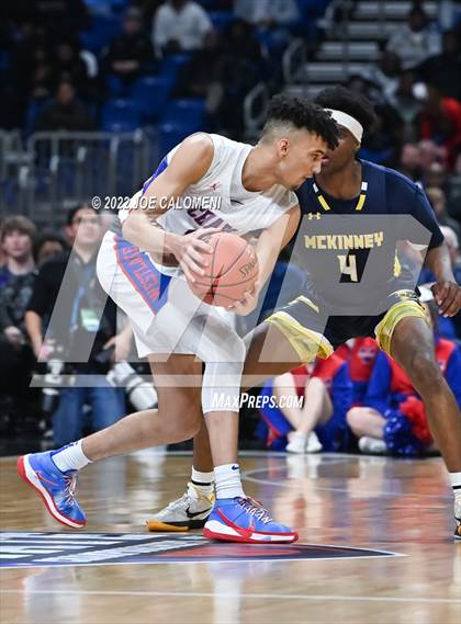 Thumbnail 3 in Westlake vs McKinney (UIL 6A State Semifinal) photogallery.