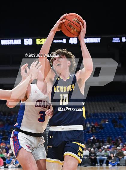 Thumbnail 3 in Westlake vs McKinney (UIL 6A State Semifinal) photogallery.