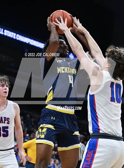 Thumbnail 2 in Westlake vs McKinney (UIL 6A State Semifinal) photogallery.