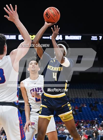 Thumbnail 2 in Westlake vs McKinney (UIL 6A State Semifinal) photogallery.