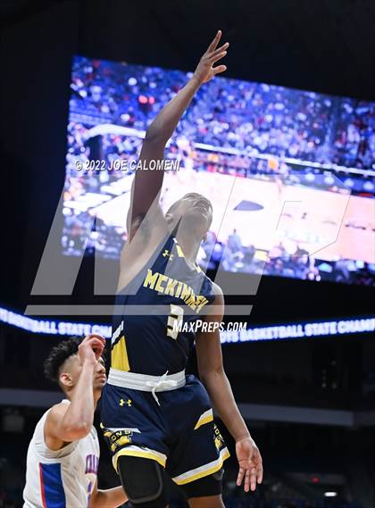 Thumbnail 3 in Westlake vs McKinney (UIL 6A State Semifinal) photogallery.