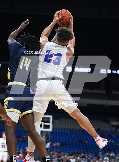 Thumbnail 3 in Westlake vs McKinney (UIL 6A State Semifinal) photogallery.