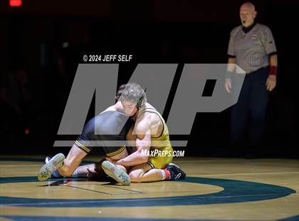 Thumbnail 2 in VHSL Region 5A Wrestling Finals photogallery.