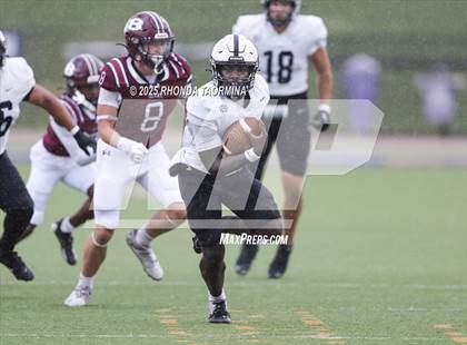 Thumbnail 1 in Randle vs. Bastrop (UIL 5A D2 Football Region 3 Regional) photogallery.