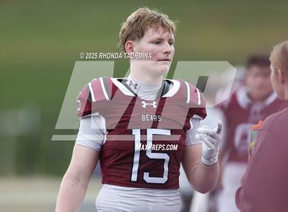 Thumbnail 1 in Randle vs. Bastrop (UIL 5A D2 Football Region 3 Regional) photogallery.