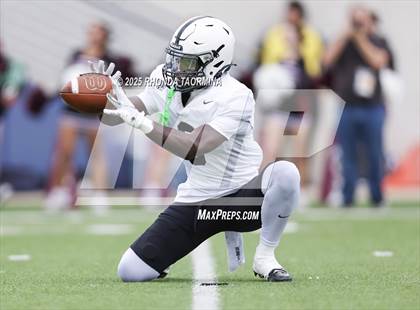 Thumbnail 1 in Randle vs. Bastrop (UIL 5A D2 Football Region 3 Regional) photogallery.