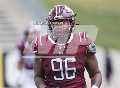 Thumbnail 2 in Randle vs. Bastrop (UIL 5A D2 Football Region 3 Regional) photogallery.