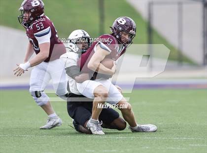 Thumbnail 2 in Randle vs. Bastrop (UIL 5A D2 Football Region 3 Regional) photogallery.
