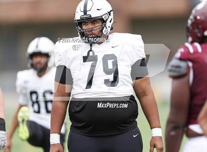 Thumbnail 1 in Randle vs. Bastrop (UIL 5A D2 Football Region 3 Regional) photogallery.