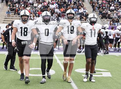 Thumbnail 2 in Randle vs. Bastrop (UIL 5A D2 Football Region 3 Regional) photogallery.