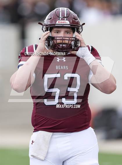 Thumbnail 2 in Randle vs. Bastrop (UIL 5A D2 Football Region 3 Regional) photogallery.