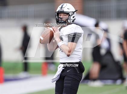 Thumbnail 1 in Randle vs. Bastrop (UIL 5A D2 Football Region 3 Regional) photogallery.