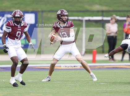 Thumbnail 2 in Randle vs. Bastrop (UIL 5A D2 Football Region 3 Regional) photogallery.