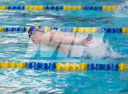 Thumbnail 1 in IHSAA Sectional 9 Finals photogallery.