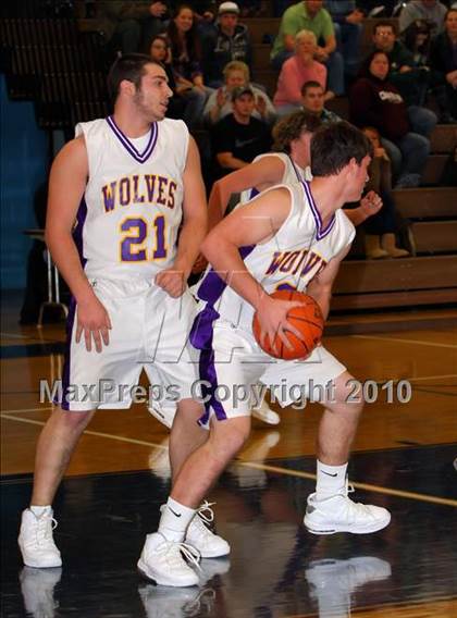 Thumbnail 2 in Cranberry Area vs North Clarion (Short Street Motorcars Tournament) photogallery.
