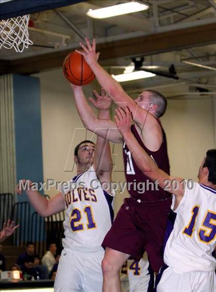 Thumbnail 3 in Cranberry Area vs North Clarion (Short Street Motorcars Tournament) photogallery.