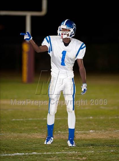 Thumbnail 3 in Fairmont Prep vs. Lutheran photogallery.