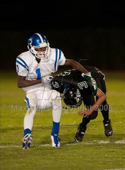 Thumbnail 2 in Fairmont Prep vs. Lutheran photogallery.